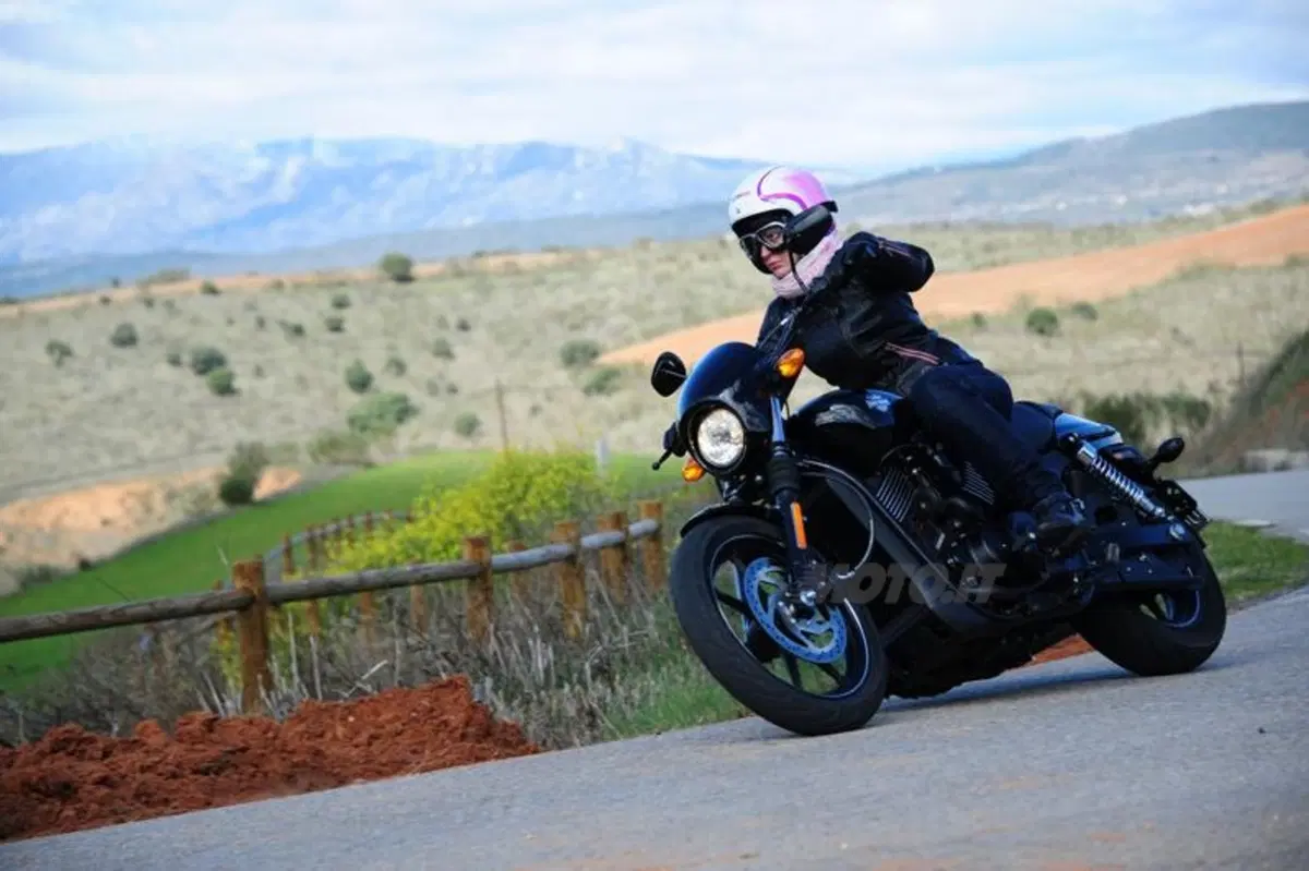  Harley-Davidson Street 750 (22)