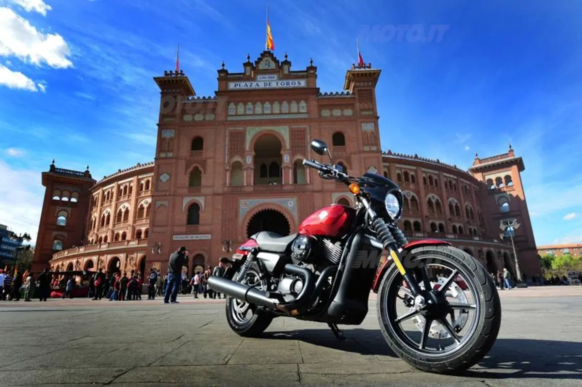  Harley-Davidson Street 750 (32)