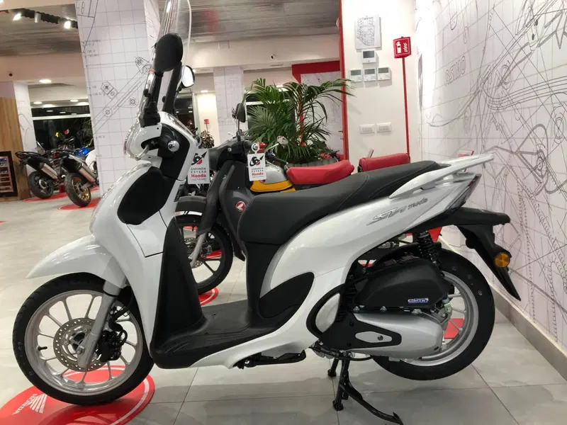 Honda SH 125 Mode (2024 - 26) (15)