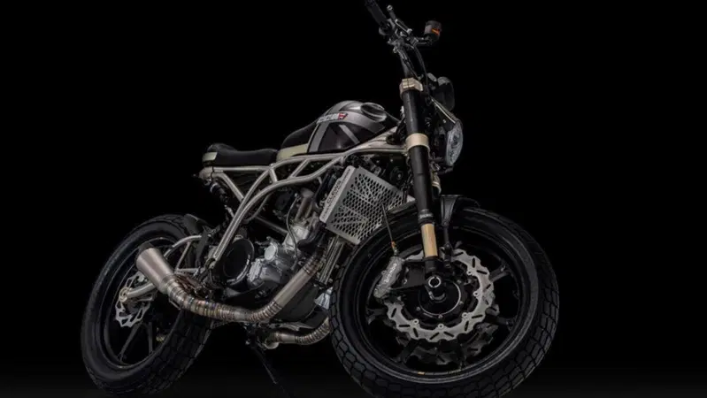 CCM Heritage '71: solo 136 kg grazie al titanio