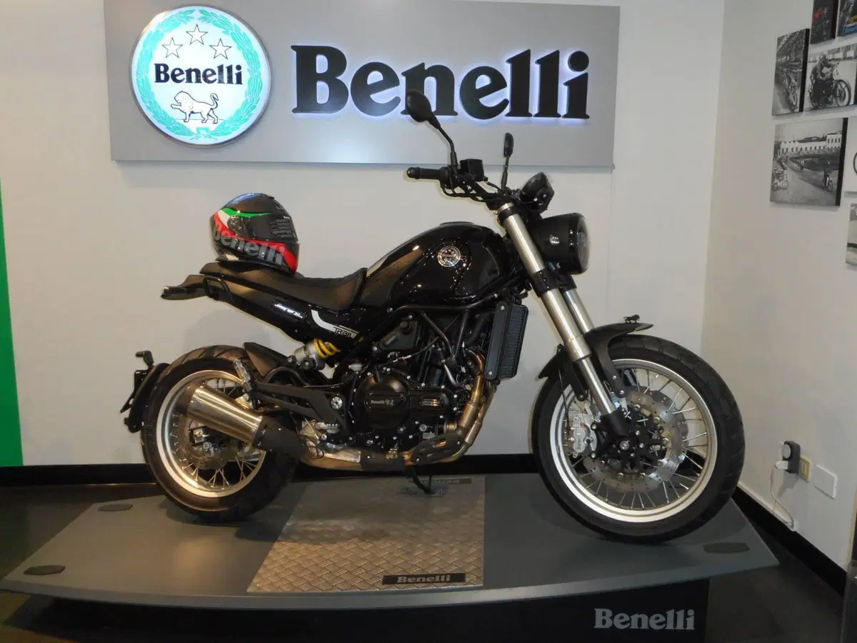 Benelli Leoncino 500 Trail (2021 - 26)