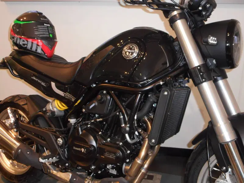 Benelli Leoncino 500 Trail (2021 - 26) (2)