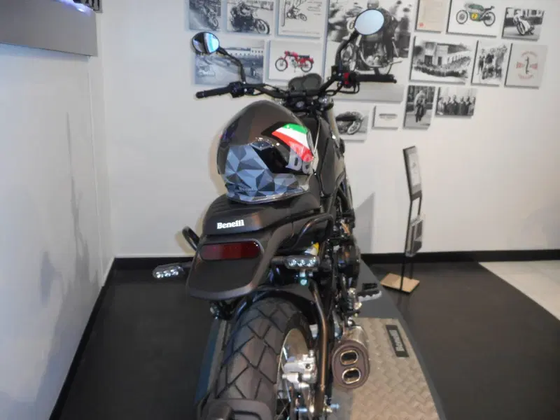 Benelli Leoncino 500 Trail (2021 - 26) (4)