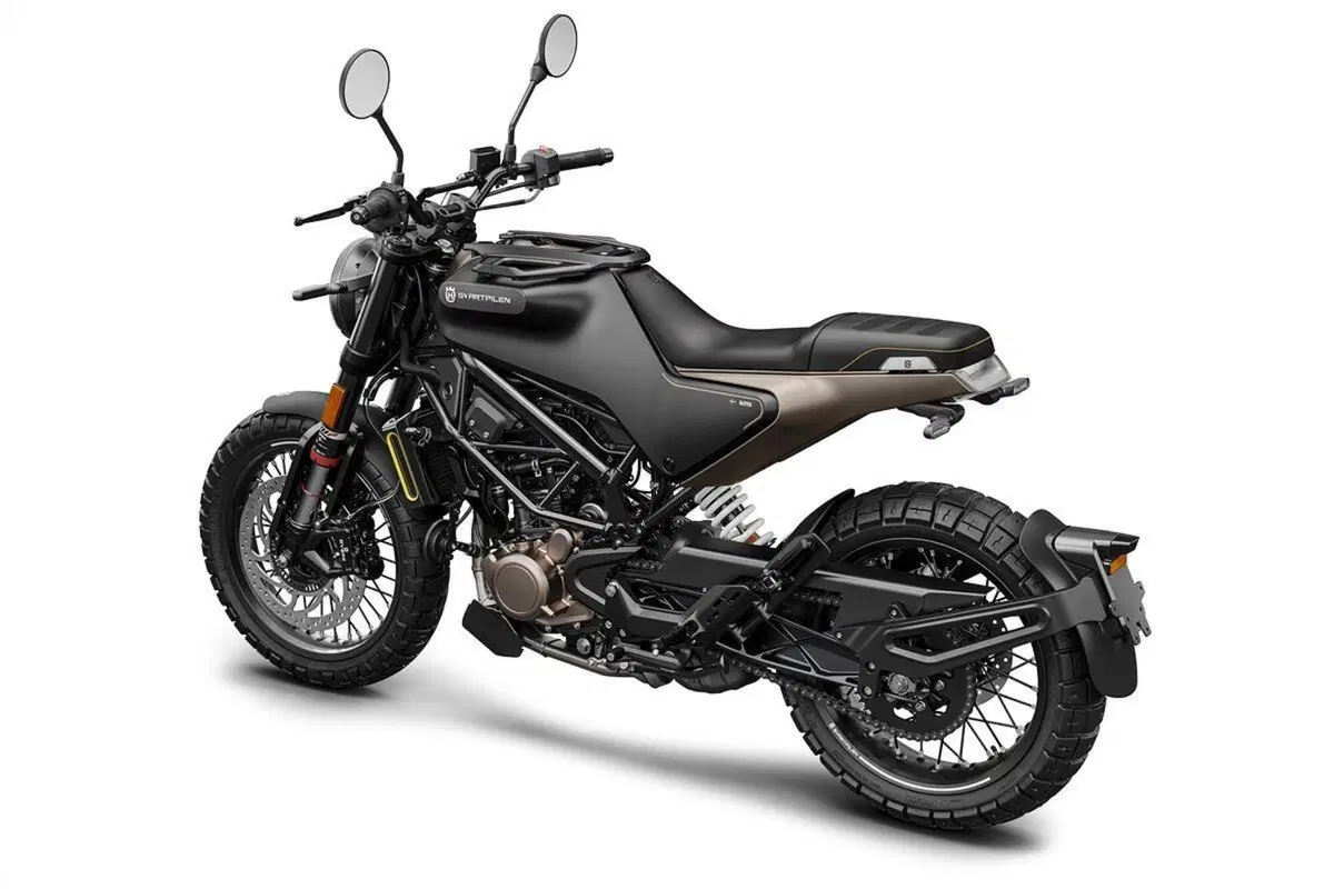 Husqvarna Svartpilen 125 e 401, Vitpilen 401: aggiornamenti e prezzi 2022 (4)