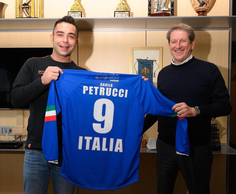 Danilo Petrucci omaggiato con la Maglia Azzurra