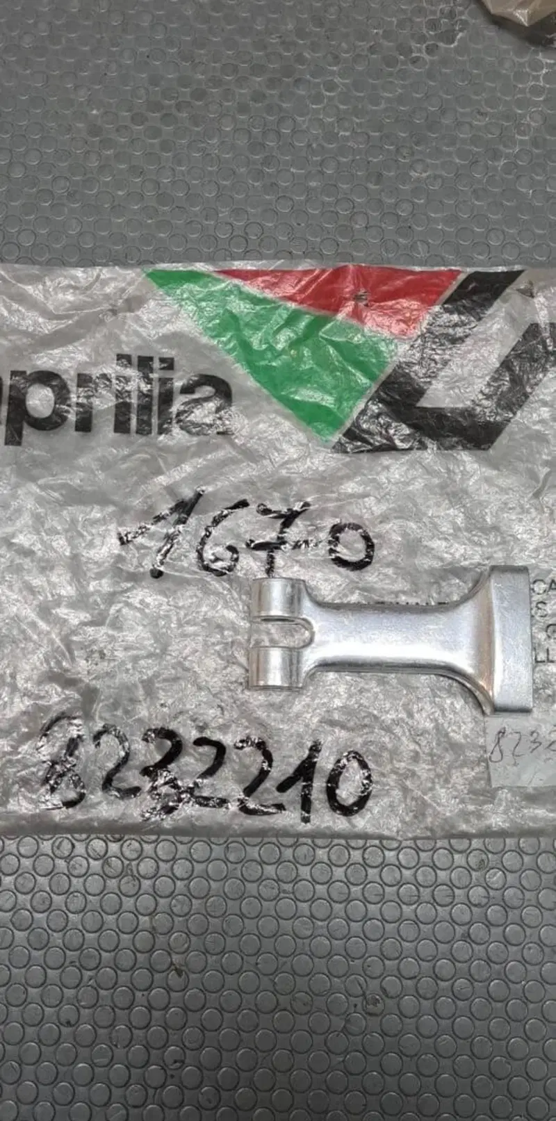 BIELLA REGOLAZIONE FANALE RED ROSE 50 125 Aprilia
