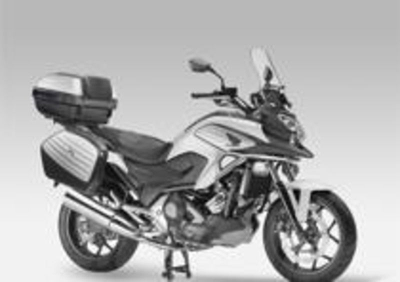 Honda presenta la versione Travel Edition della NC750X e della NC750X DCT 