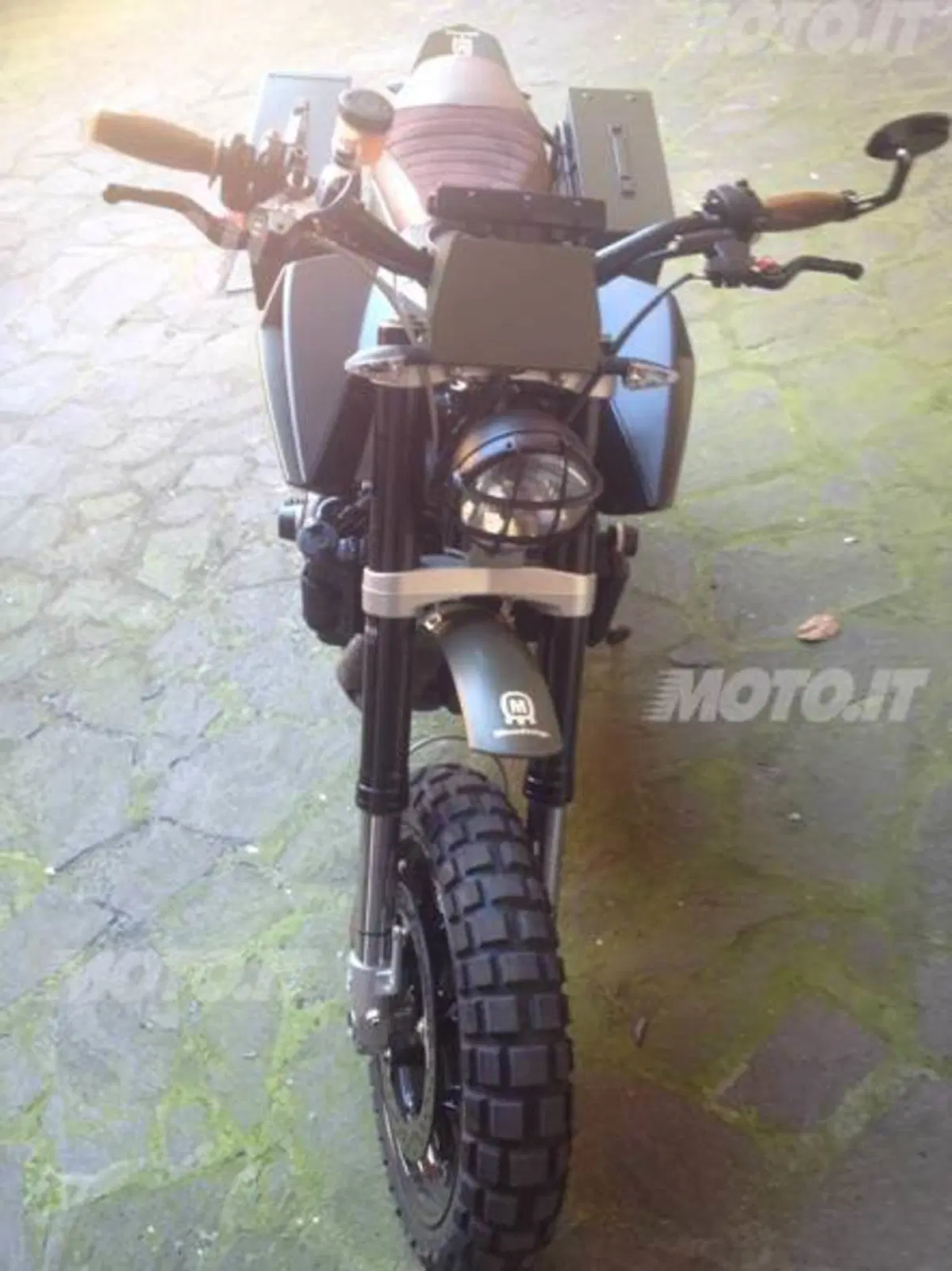Le Strane di Moto.it: Husqvarna Nuda Scrambler (5)