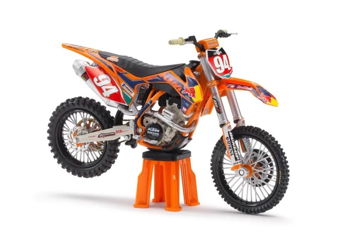 KTM: i modellini delle moto dei campioni (2)