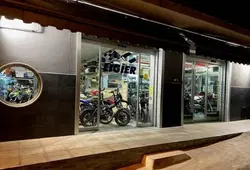 Mangoni Moto