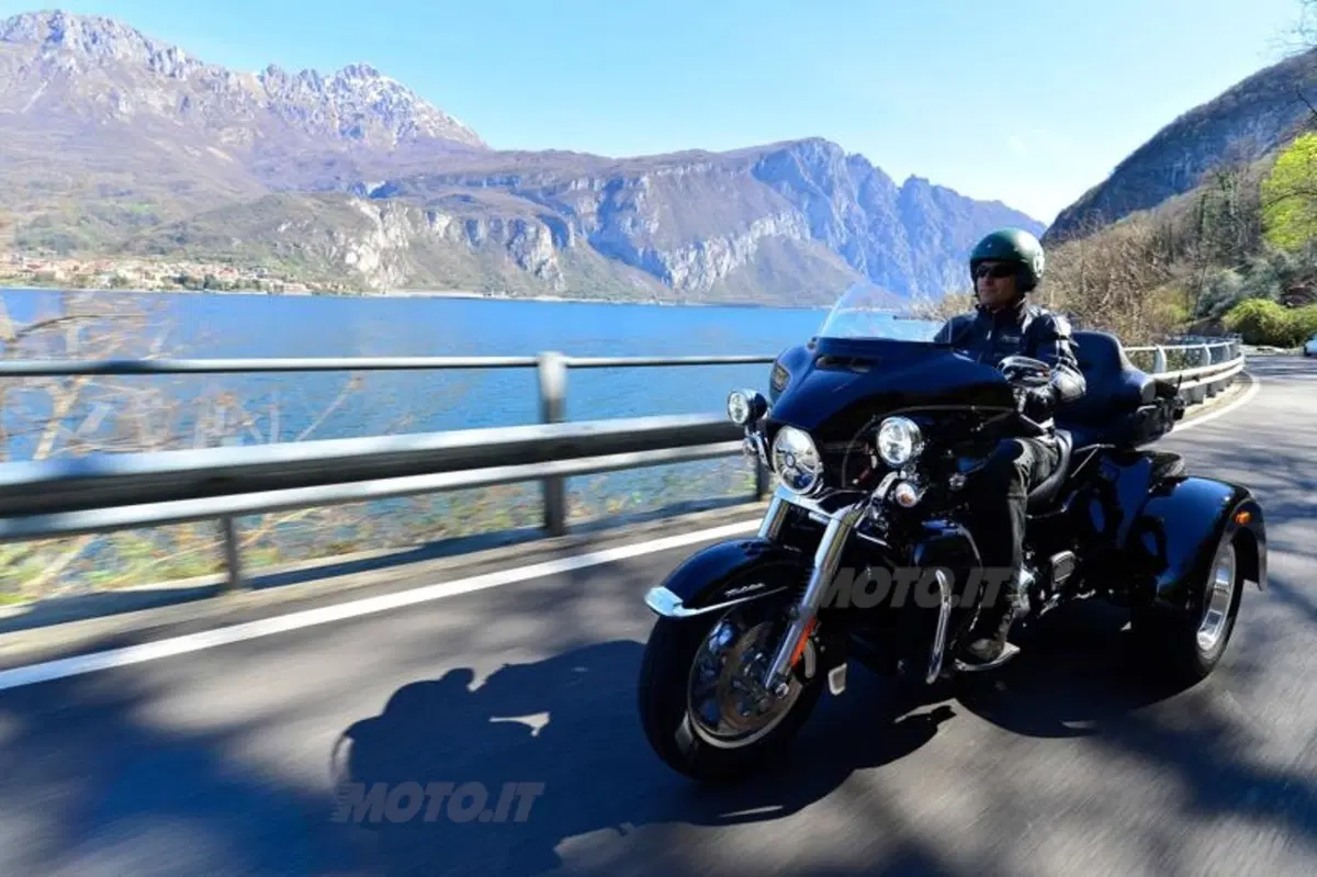 Harley-Davidson Tri Glide Ultra Classic (3)