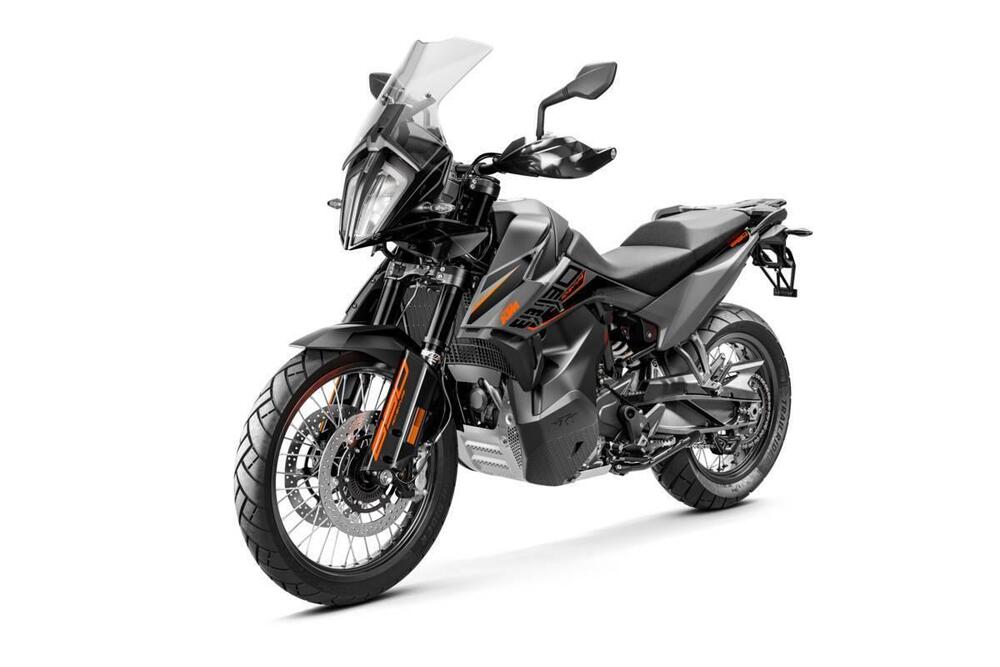 KTM 890 Adventure (2022) (2)