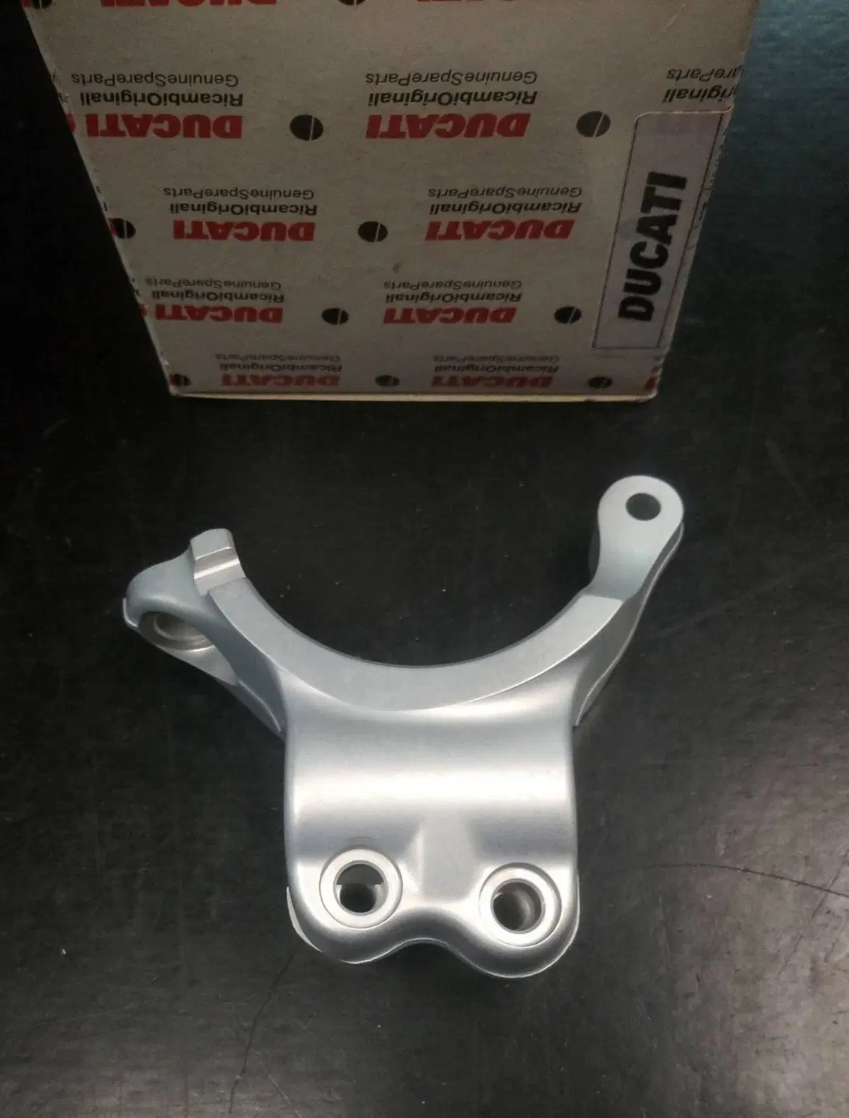 Collarino Manubrio Sinistro Panigale Ducati (3)