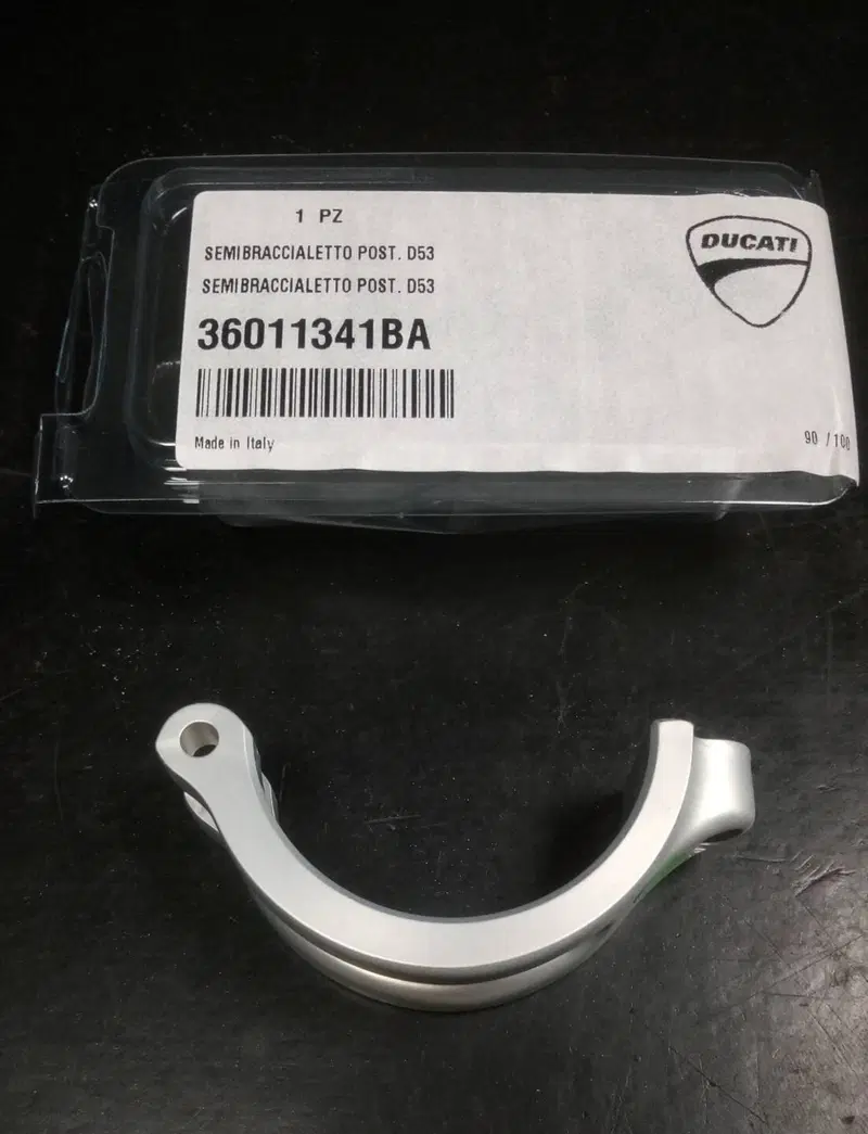 Collarino manubrio posteriore Panigale Ducati (4)