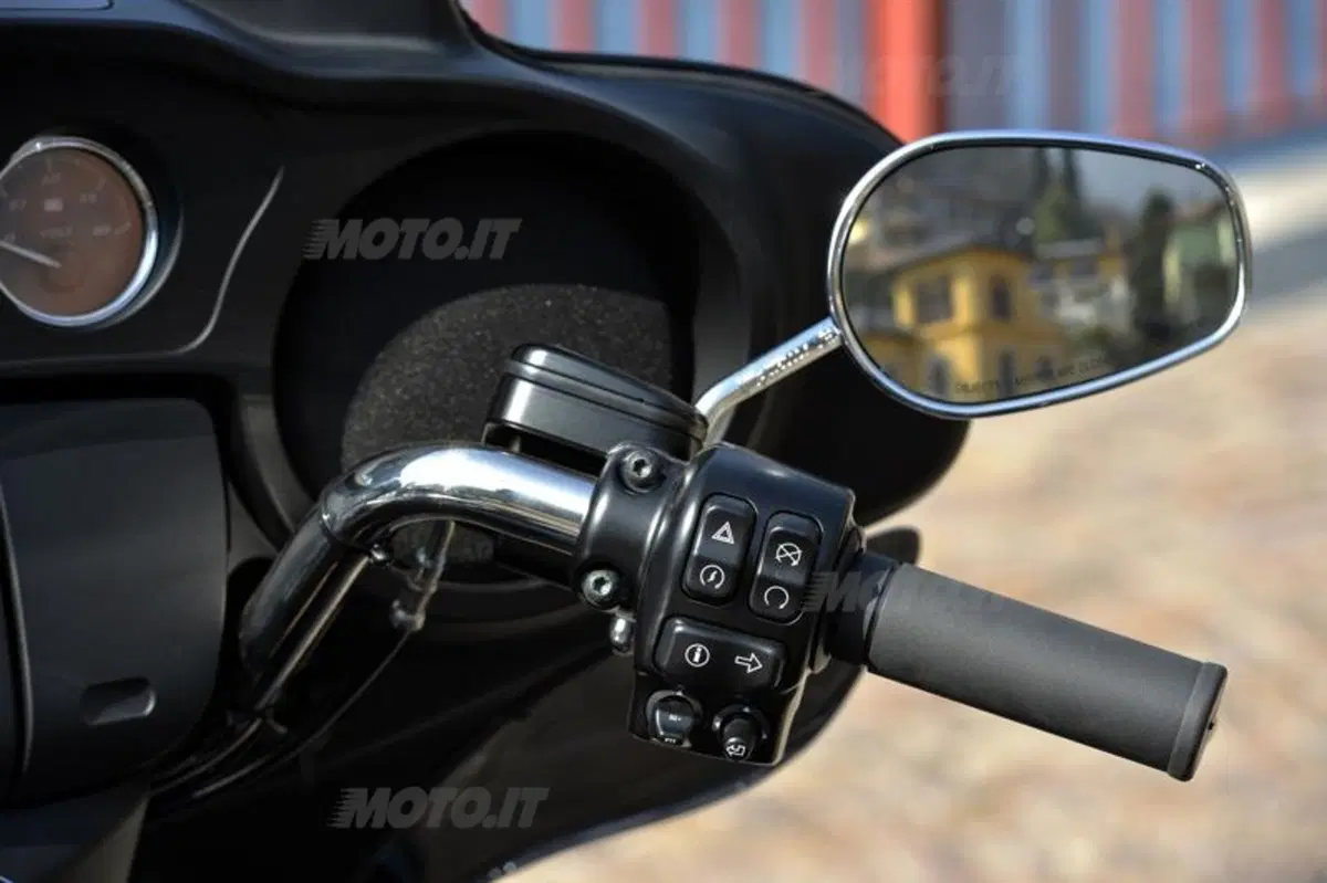 Harley-Davidson Tri Glide Ultra Classic (44)