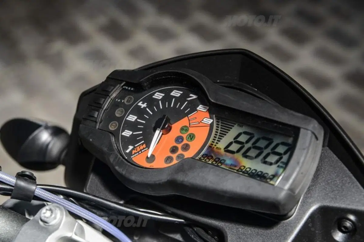 KTM 690 LC4. Duke R, Enduro R e SMC R  (37)