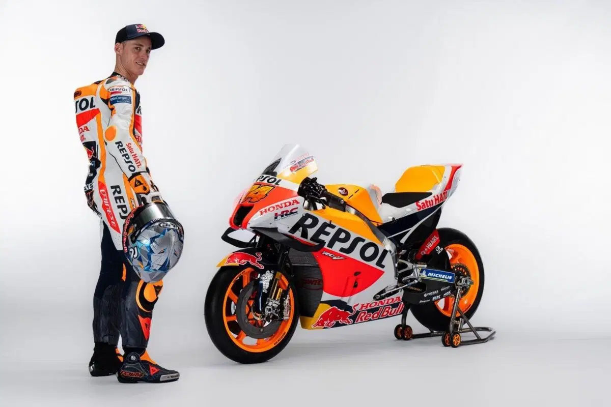 MotoGP: team Honda Repsol, ecco la nuova RC 213V di Marquez ed Espargaro (3)