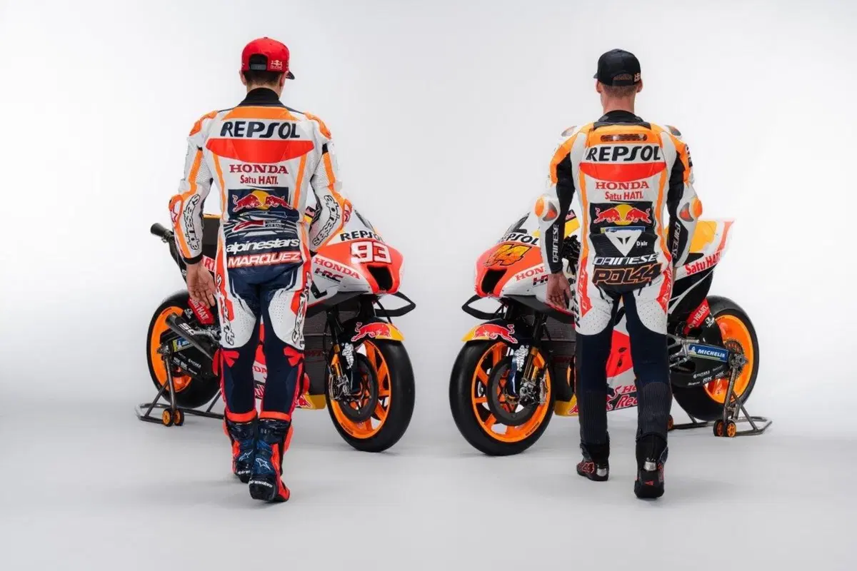 MotoGP: team Honda Repsol, ecco la nuova RC 213V di Marquez ed Espargaro (10)