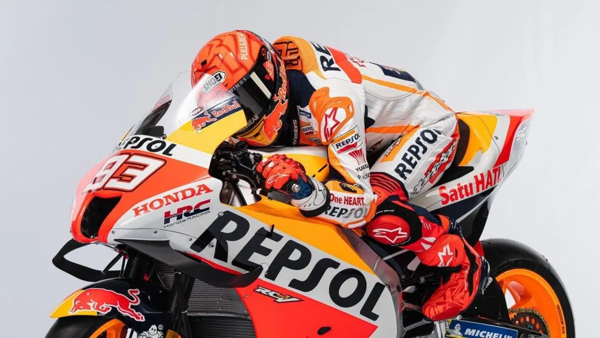 MotoGP: team Honda Repsol, ecco la nuova RC 213V di Marquez ed Espargaro (16)