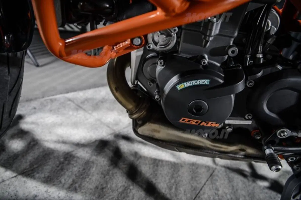 KTM 690 LC4. Duke R, Enduro R e SMC R  (64)