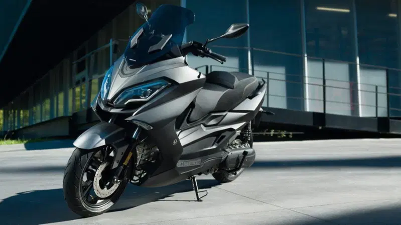 Nerva Exe. Scooter elettrico da 277 kg