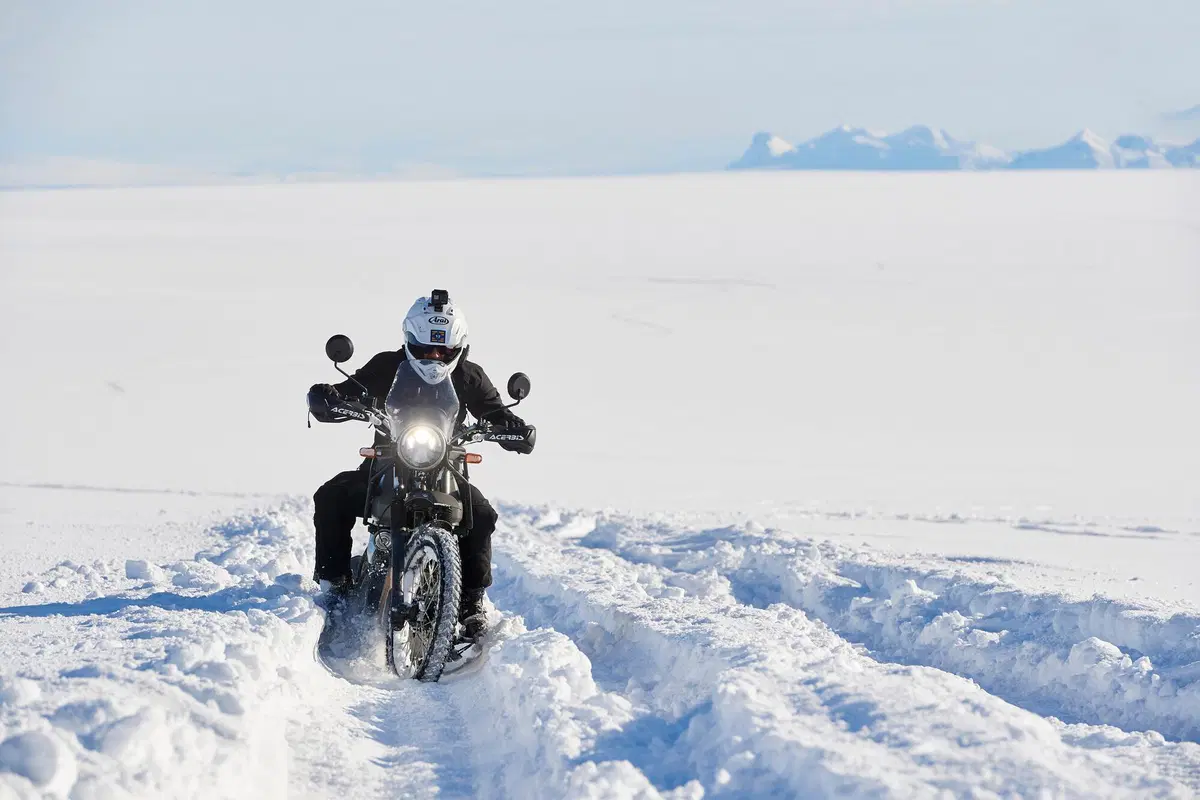 Royal Enfield 90South: il racconto di Dean Coxson della spedizione al Polo Sud (3)