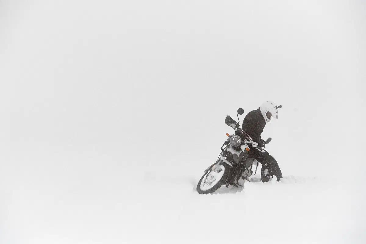 Royal Enfield 90South: il racconto di Dean Coxson della spedizione al Polo Sud (7)