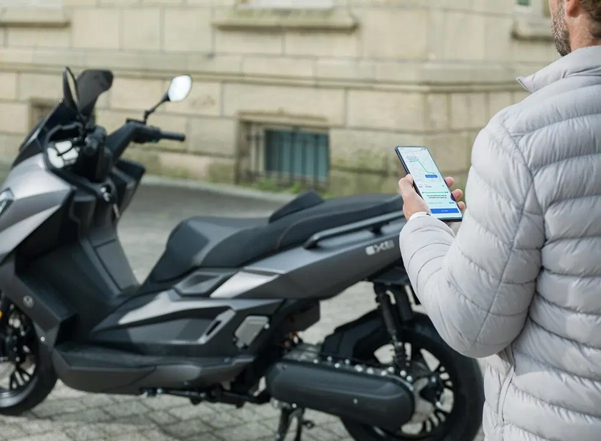 Nerva Exe. Scooter elettrico da 277 kg (2)