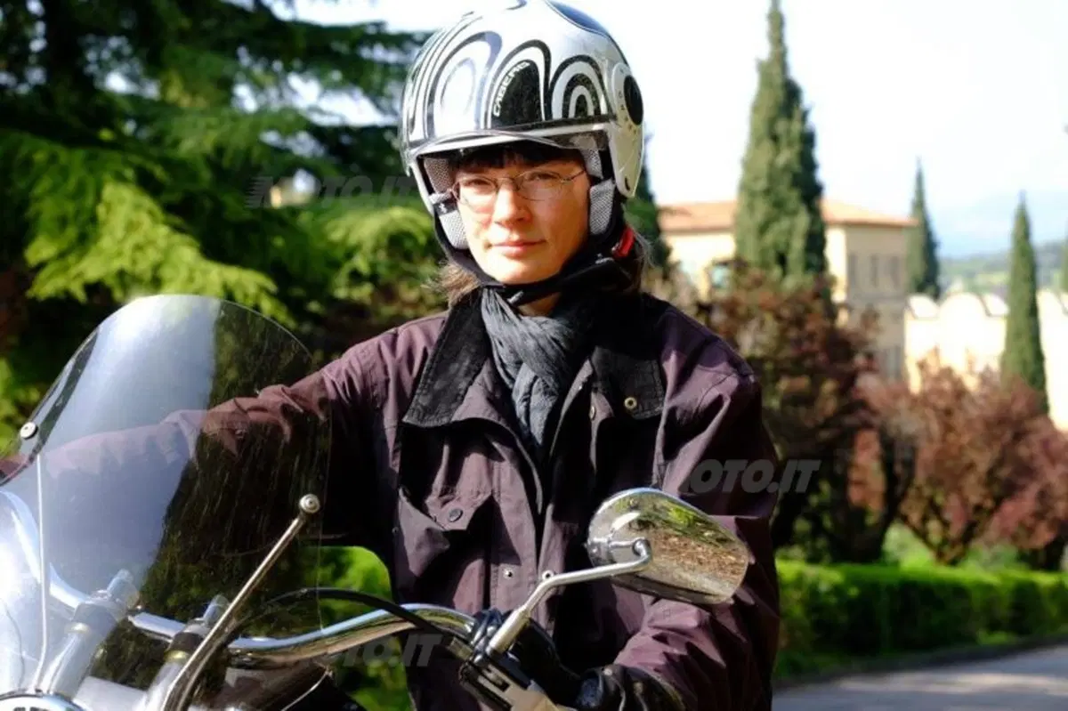 Motor Bike Expo: Barbara Timme e il suo Caberg Riviera  (3)