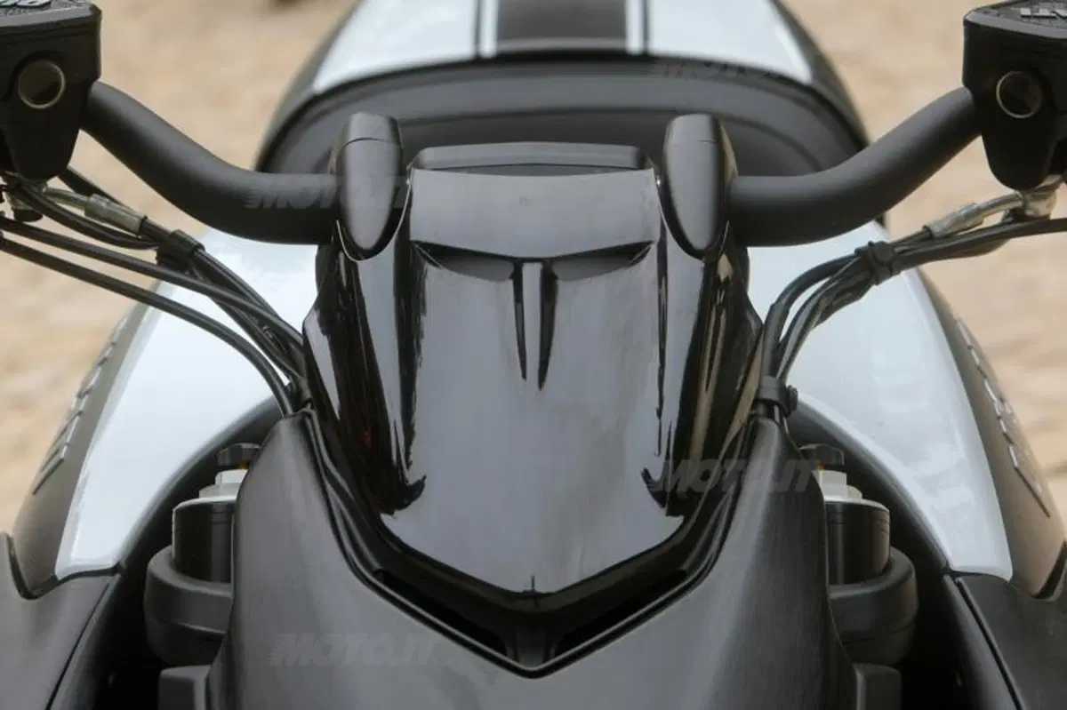 Ducati Diavel Carbon (52)