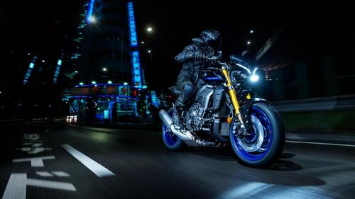 Yamaha MT-10 e MT-10 SP: prezzi e arrivi delle novità 2022 (9)