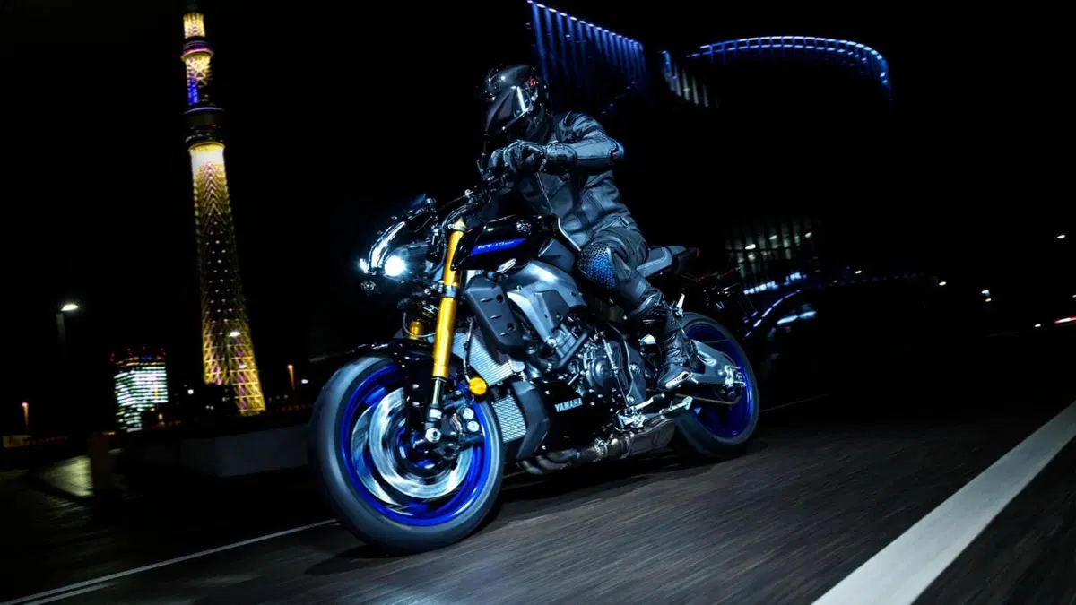 Yamaha MT-10 e MT-10 SP: prezzi e arrivi delle novità 2022 (17)