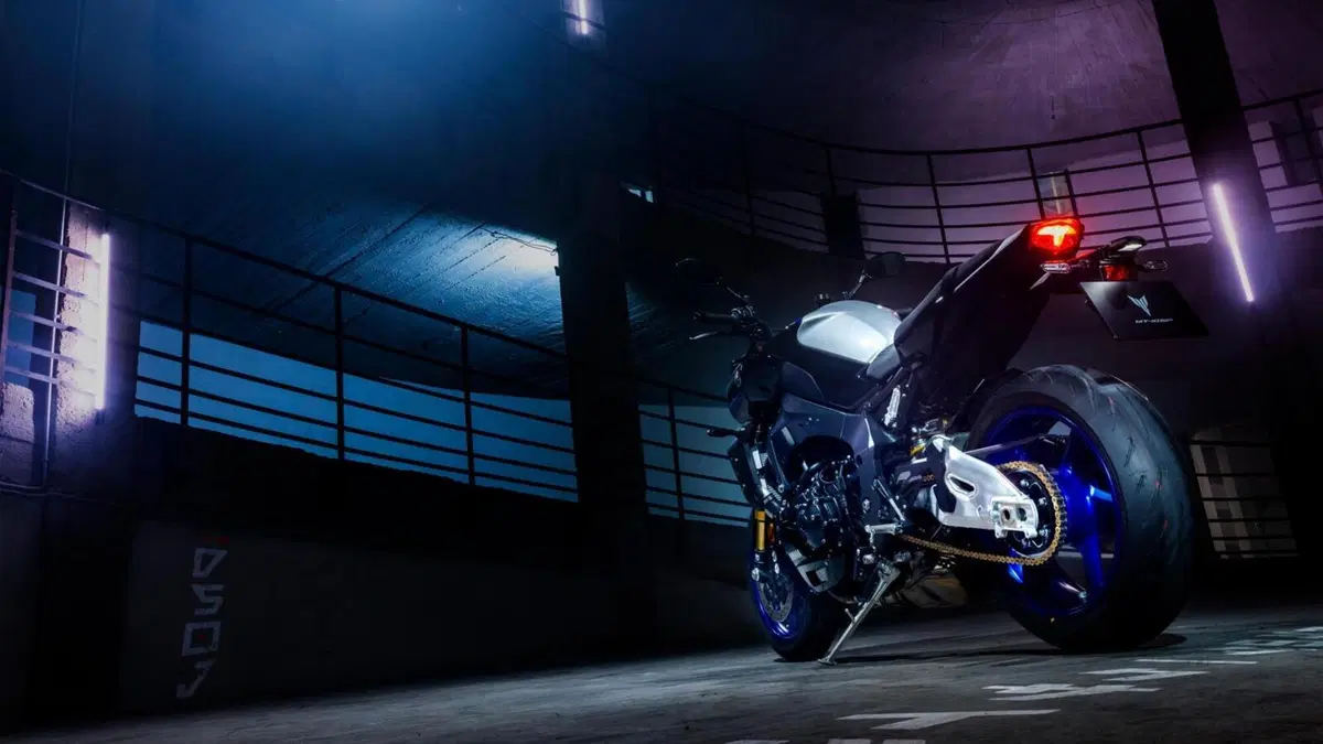 Yamaha MT-10 e MT-10 SP: prezzi e arrivi delle novità 2022 (20)