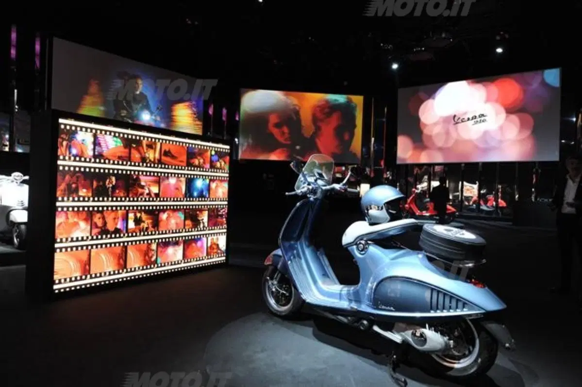 The Unique Vespa 946, Piaggio incontra Vogue Italia