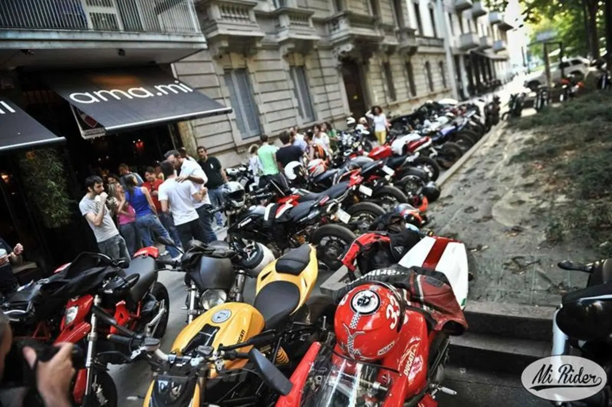 Mi Rider, riparte l'aperitivo Biker di Milano (5)