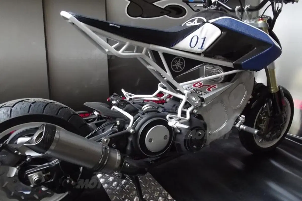 Yamaha TMax Extreme, da BRT Prototipi (5)