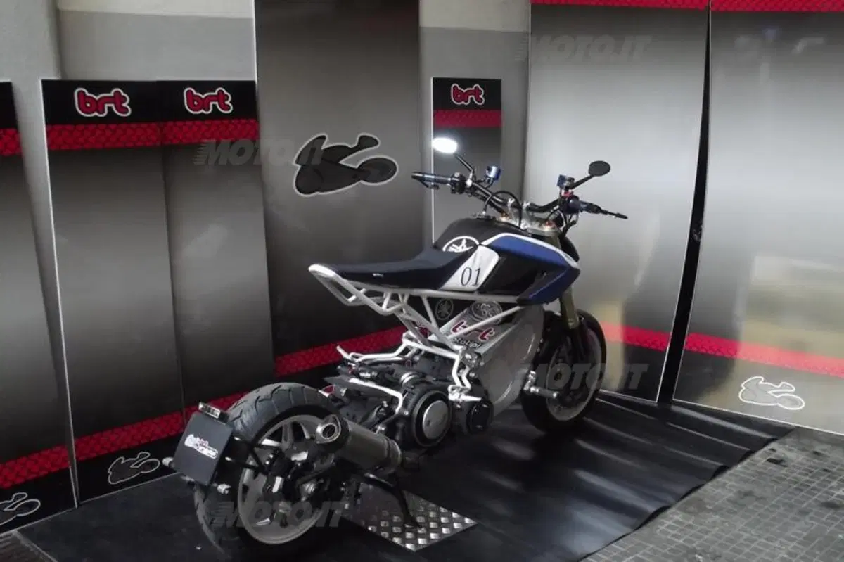 Yamaha TMax Extreme, da BRT Prototipi (6)