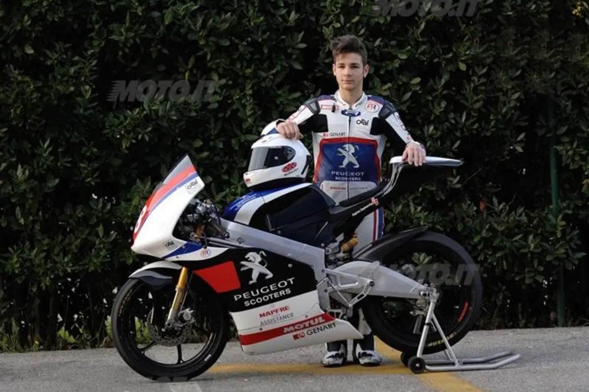 Peugeot Scooters Italia debutta nel CIV e nel Campionato Europeo Moto 3 (10)