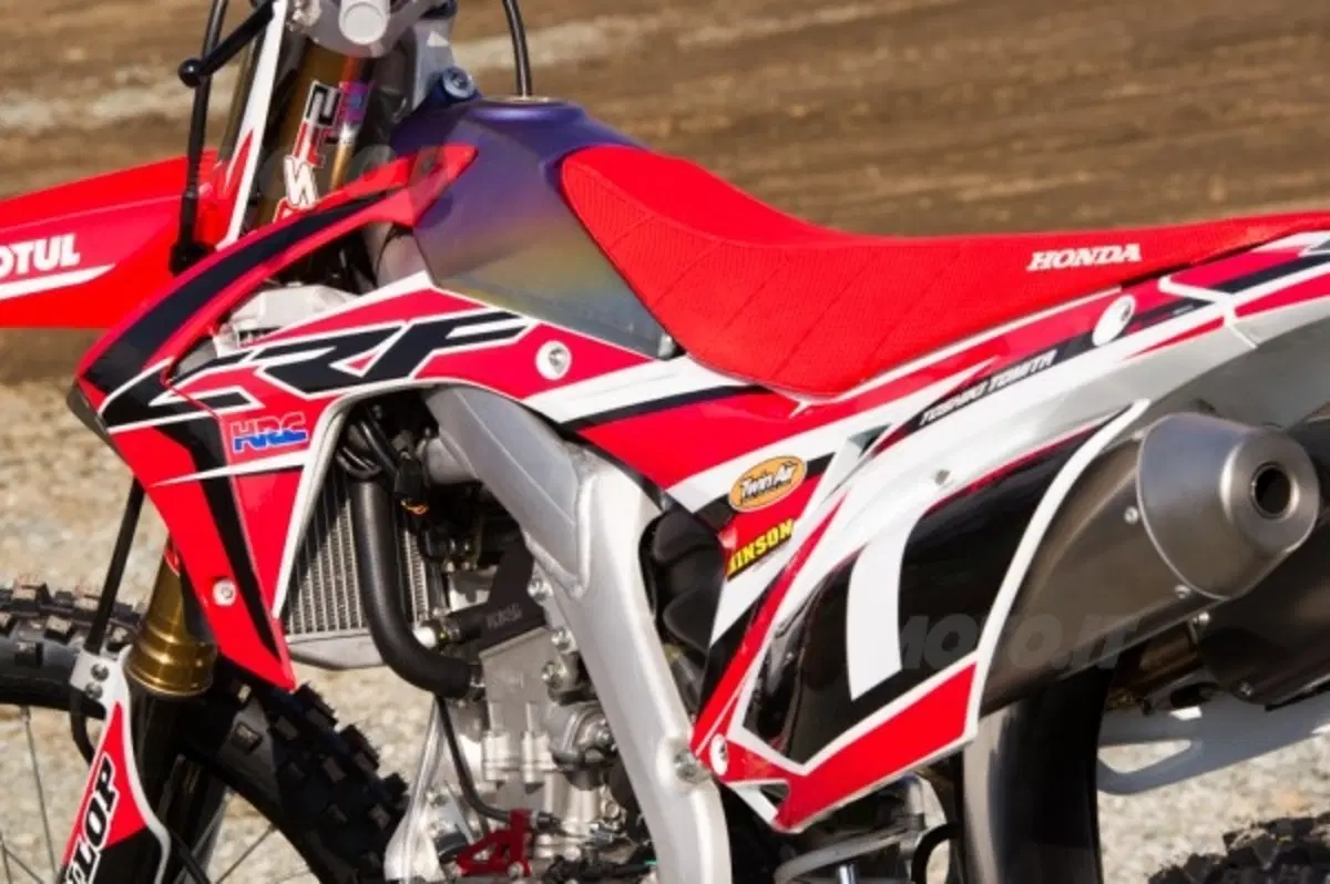 Al via l’All-Japan MX; anticipazioni per le moto 2015? (2)