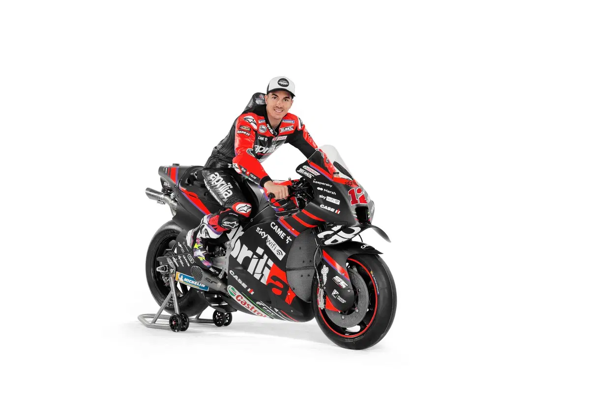 MotoGP 2022. Presentazione Aprilia: Factory team, RS-GP evoluta, alte ambizioni (16)