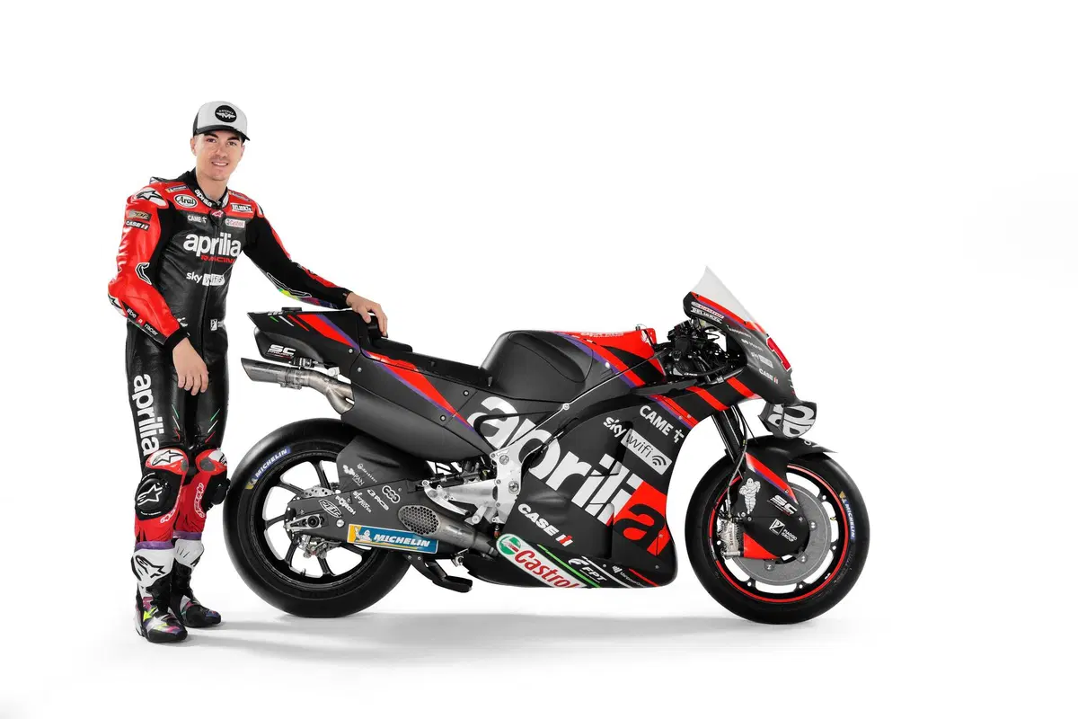 MotoGP 2022. Presentazione Aprilia: Factory team, RS-GP evoluta, alte ambizioni (17)
