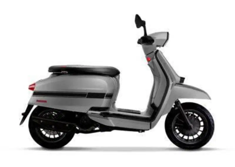Lambretta V125 Special (2021 - 26) (2)