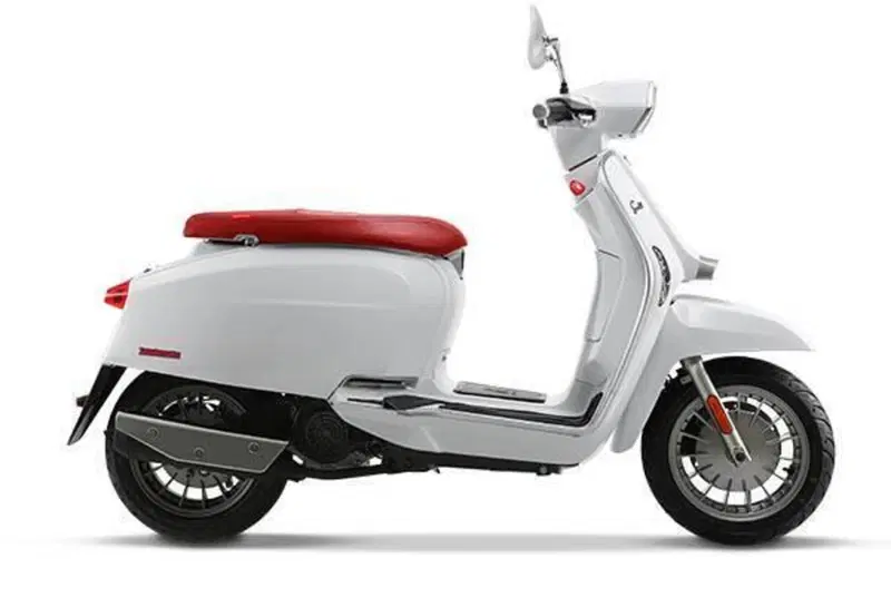 Lambretta V50 Special (2021 - 26) (2)