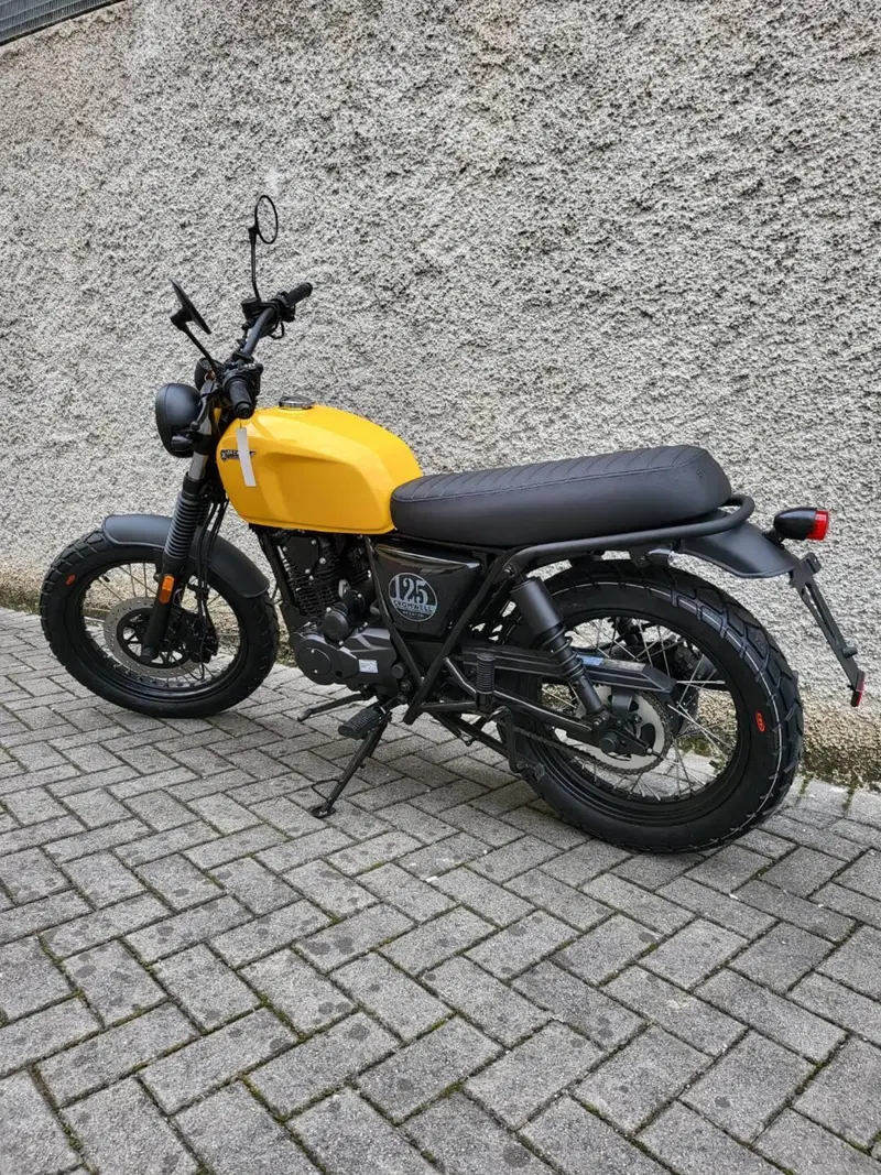 Brixton Motorcycles Cromwell 125 CBS (2021 - 26) (4)