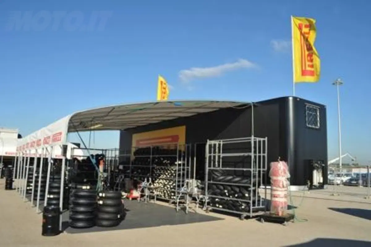 Superbike. Debuttano ad Aragon le Pirelli per le EVO