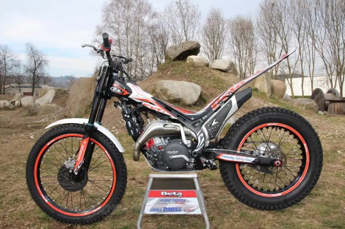 Beta Evo 300 Factory Official by James Dabill (9)