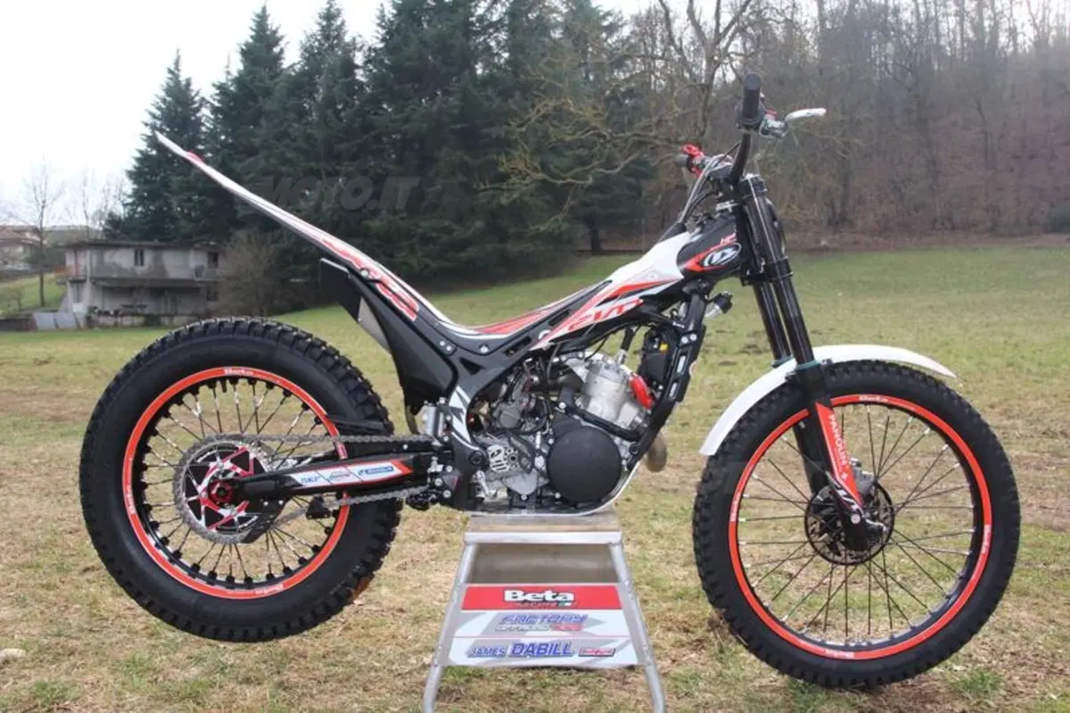 Beta Evo 300 Factory Official by James Dabill (10)