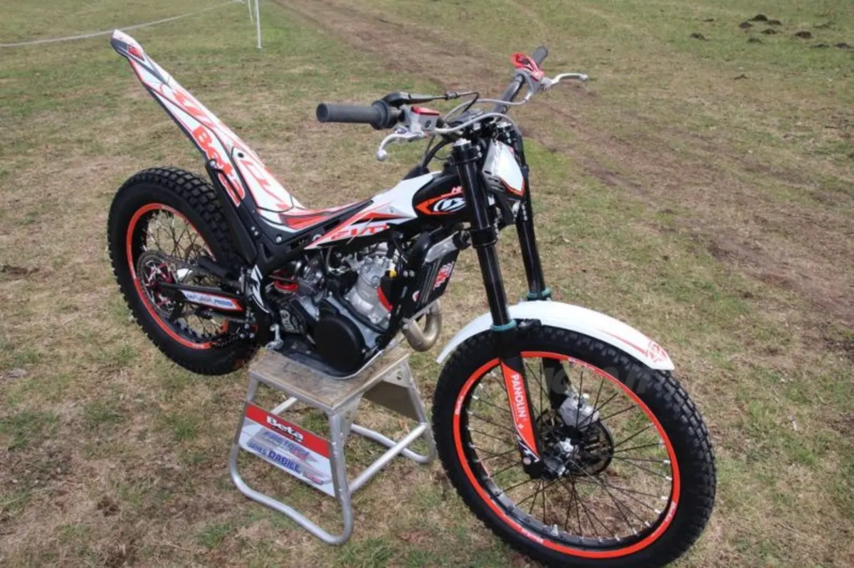 Beta Evo 300 Factory Official by James Dabill (11)
