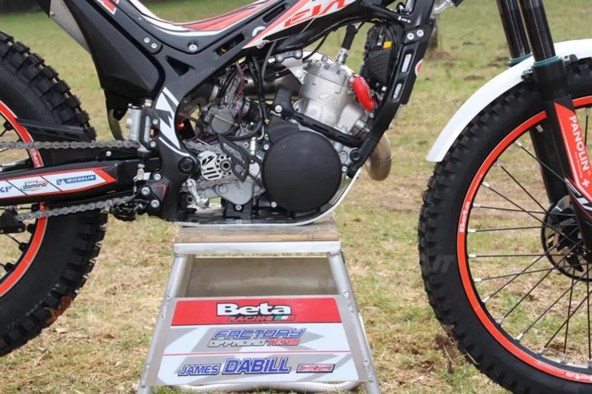 Beta Evo 300 Factory Official by James Dabill (14)