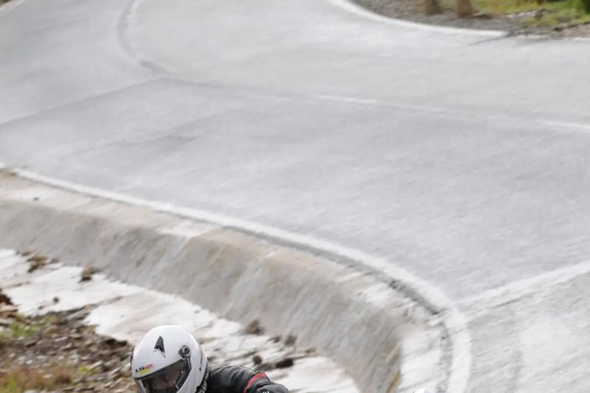 Test Michelin Pilot Road 4: Tre in Uno per ogni moto e situazione (12)